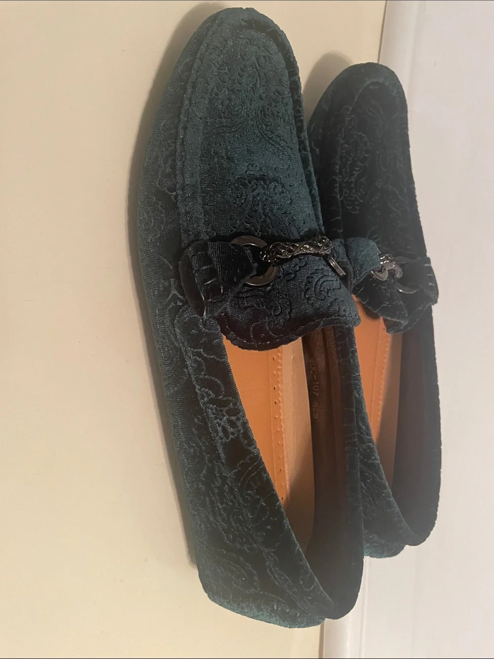 royal shoes green velvet